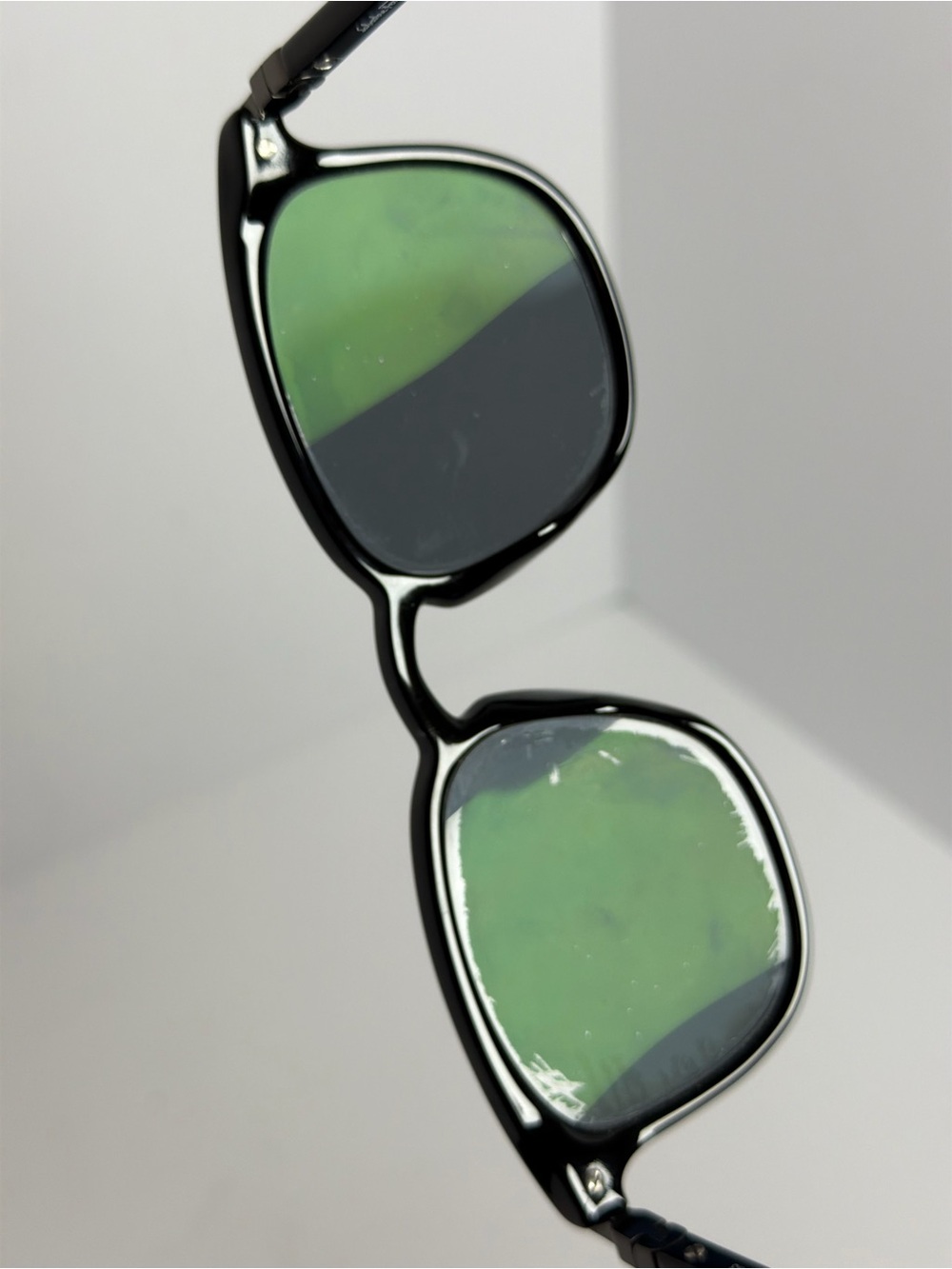 Salvatore Ferragamo SF881S Black Sunglasses with Prescription - Picture 7 of 9